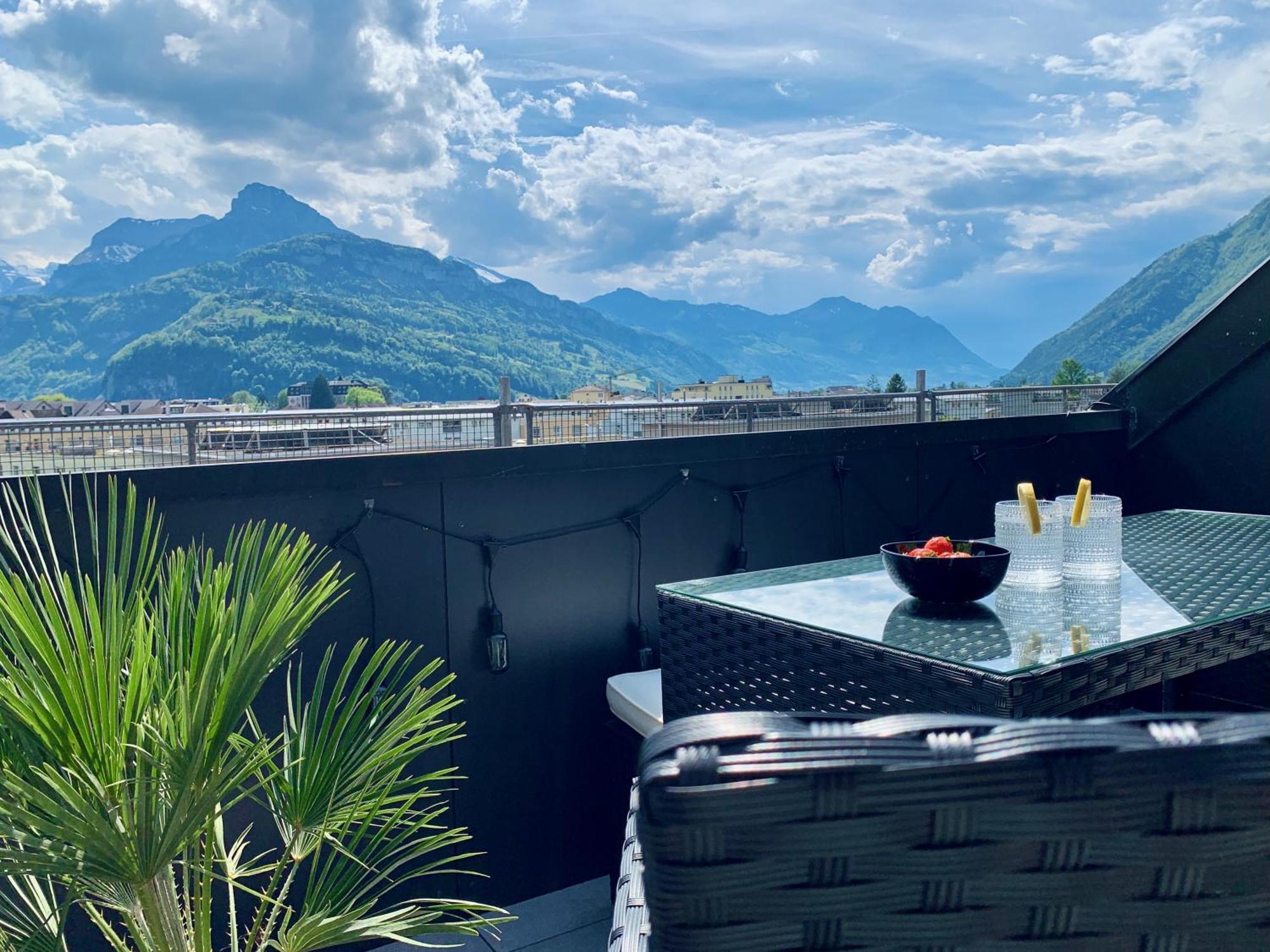 Luna O Mountainview O Pizzaoven Brunnen Extérieur photo